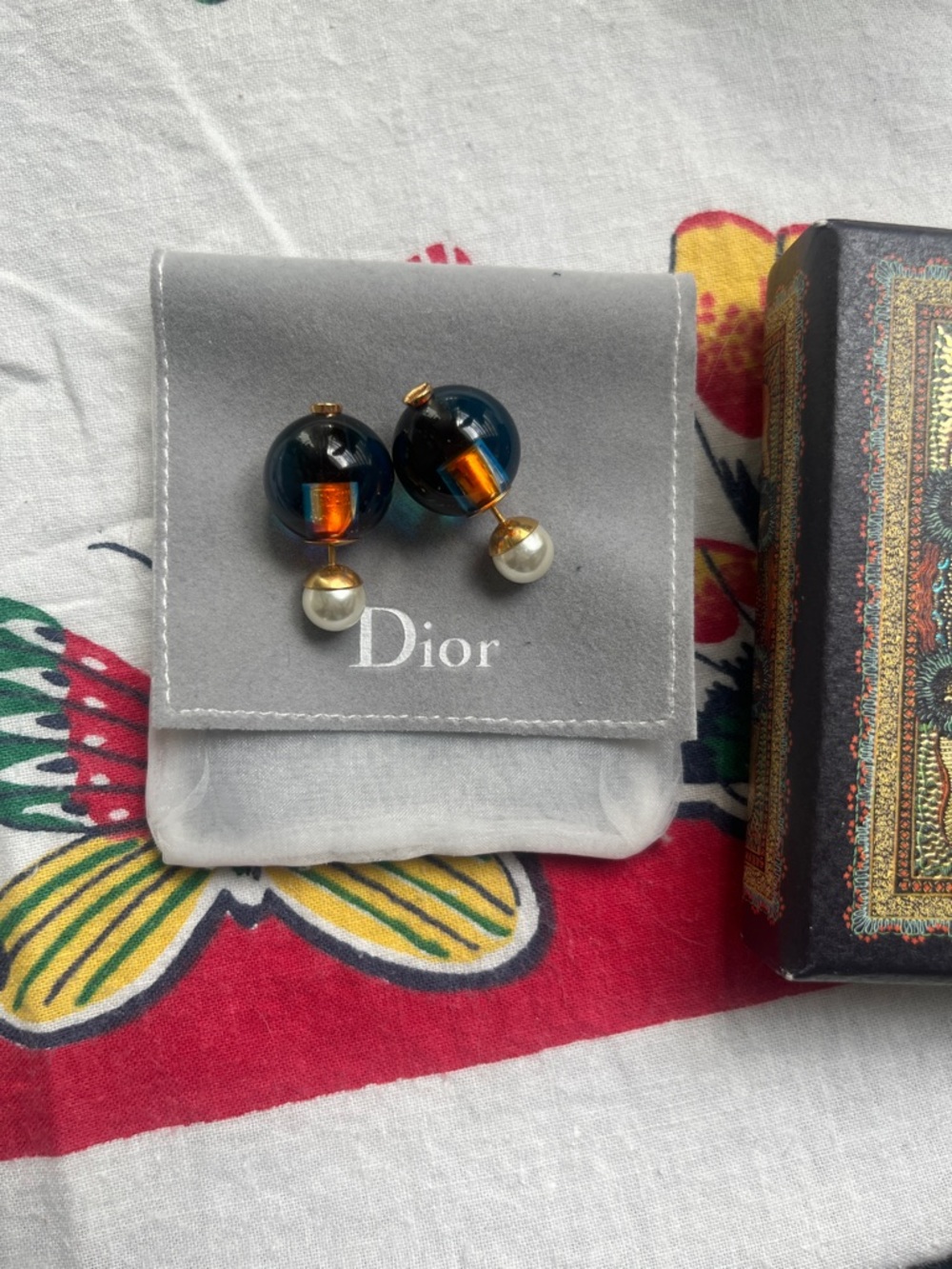 Dior Tribales Earrings - Picture 6 of 6